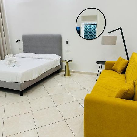 נאפולי Garibaldi 118 Luxury Apartment מראה חיצוני תמונה