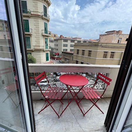 נאפולי Garibaldi 118 Luxury Apartment מראה חיצוני תמונה