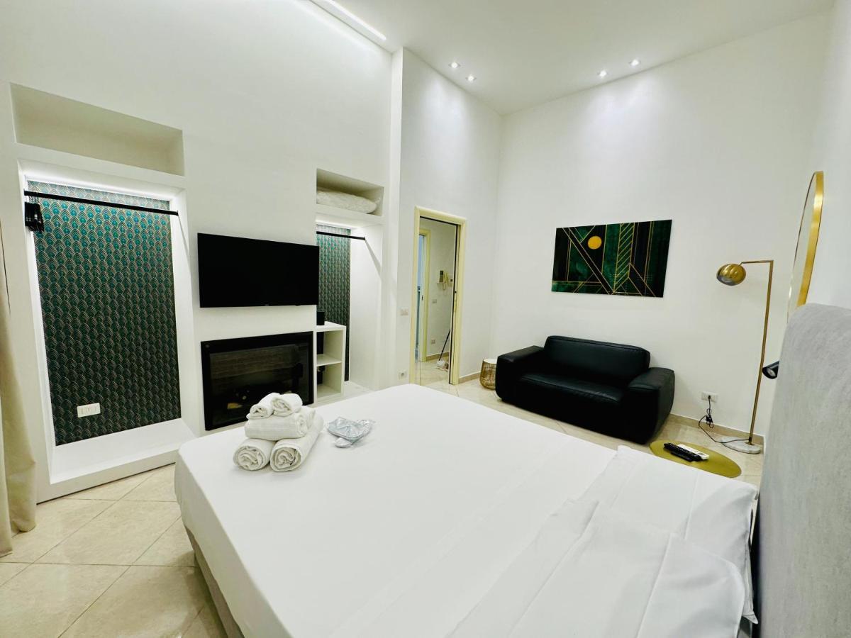נאפולי Garibaldi 118 Luxury Apartment מראה חיצוני תמונה